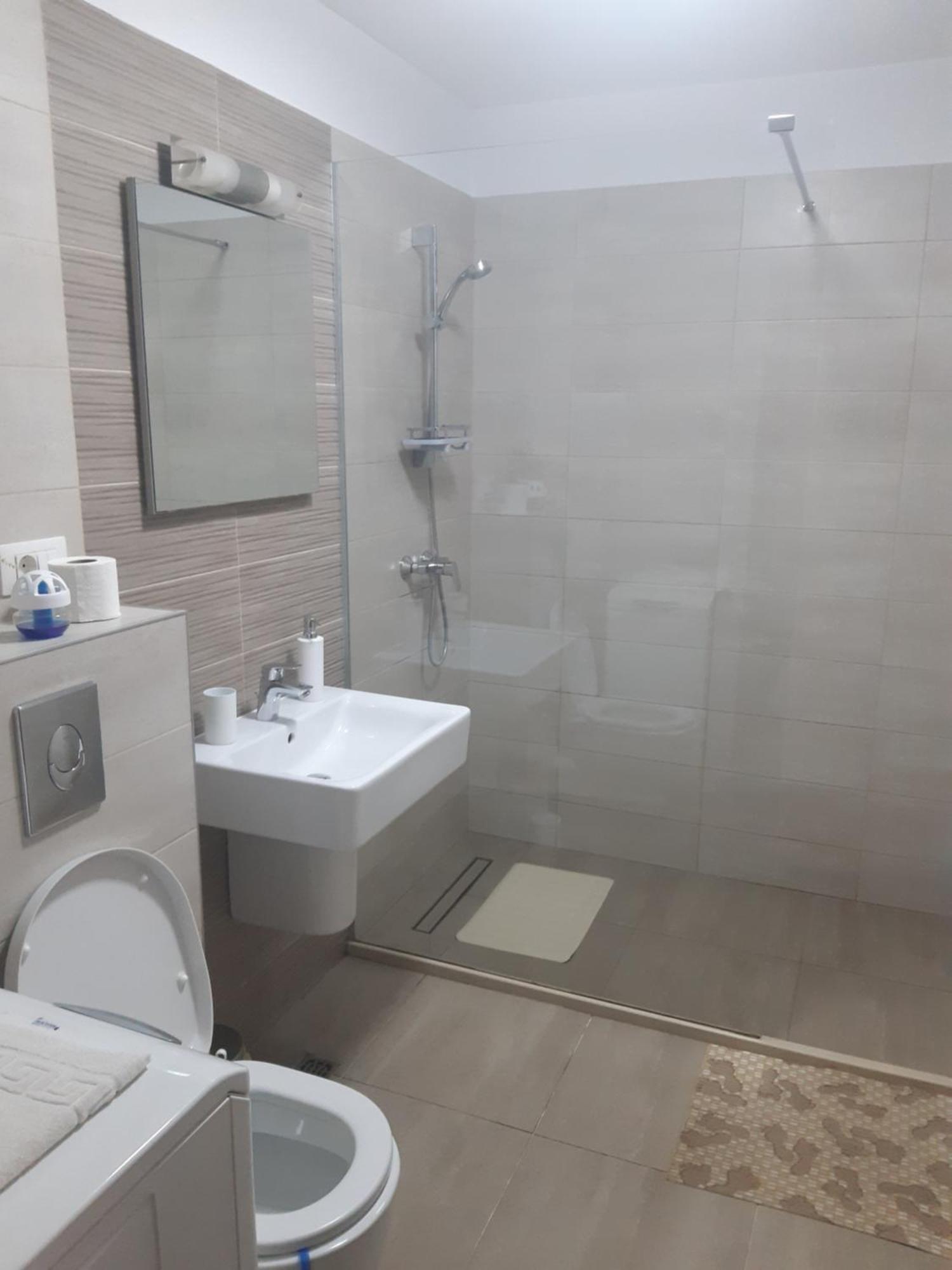 Apartament Marcel - Coresi Mall Brasov Exterior photo
